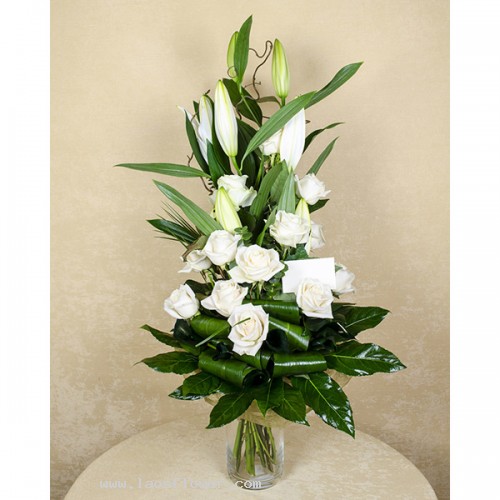 white lilies white roses bouquet of 5 lilies and 12 roses arranged
