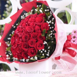 33 Red Roses Bouquet